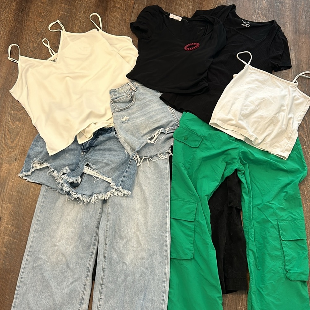 Women’s Basic Bundle 10 piece Size Small/medium